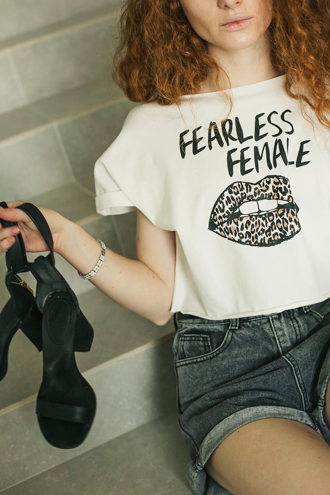 Женские футболки с надписями | фото