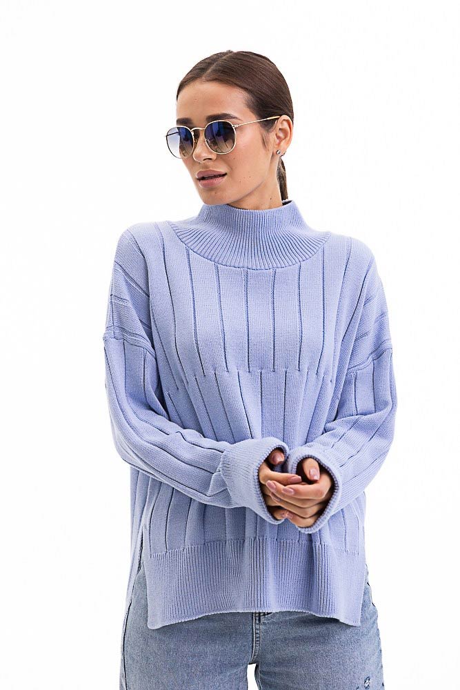 Купить голубый женский вязаный свитер  - фото