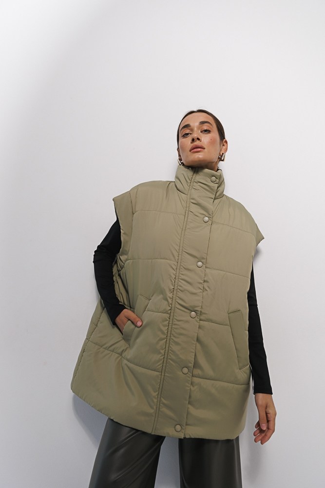 Купить салатовую женскую жилетку - фото