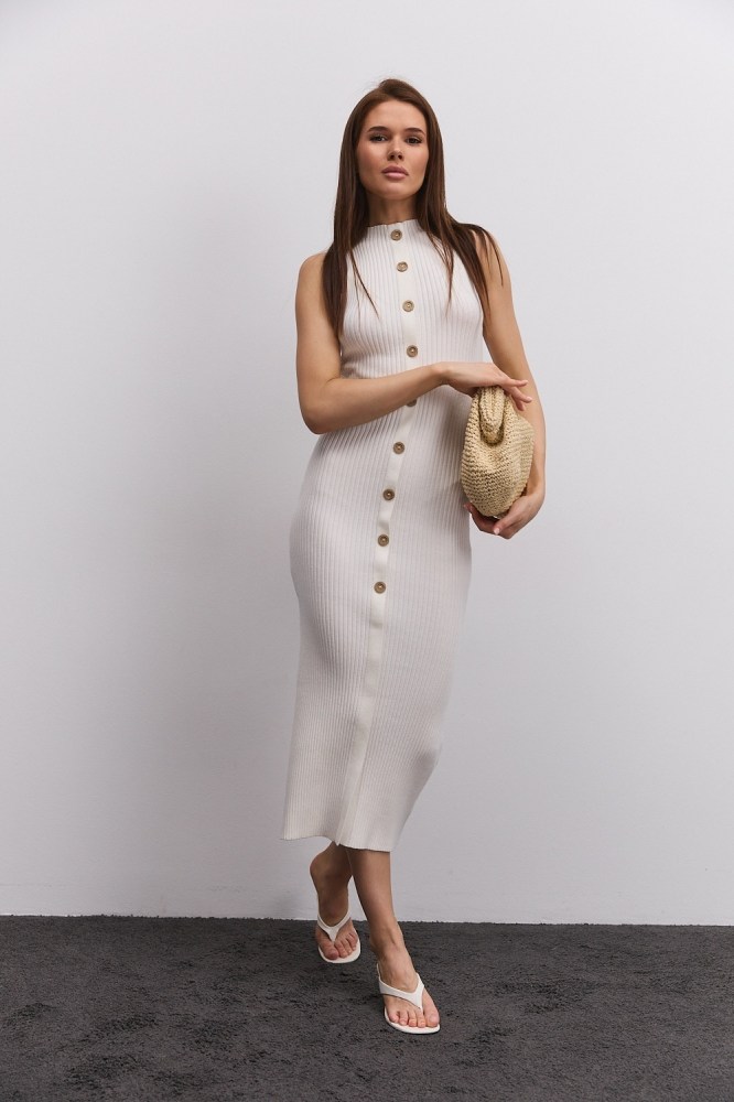 Купить молочное платье без рукавов - фото