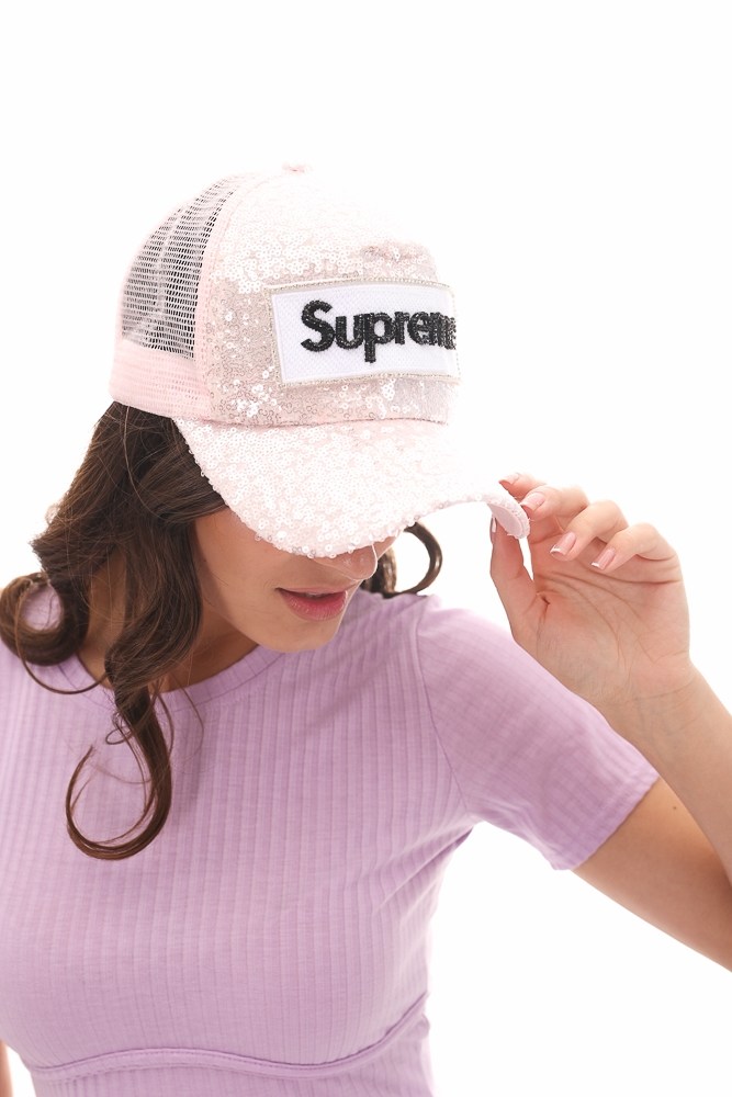 Купить розовую женскую кепку - фото