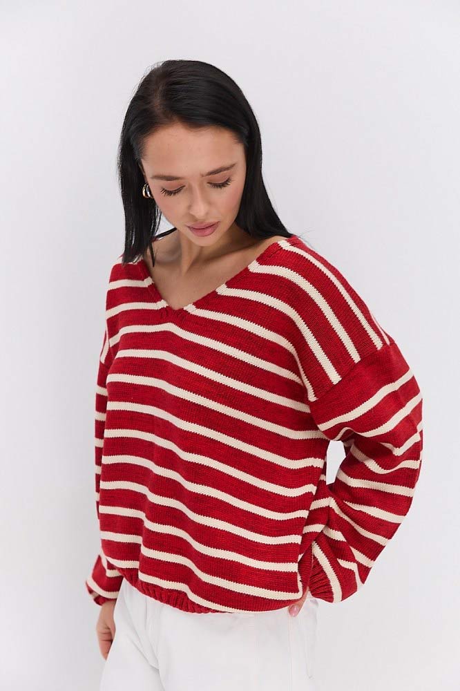 Купить красный женский пуловер - фото