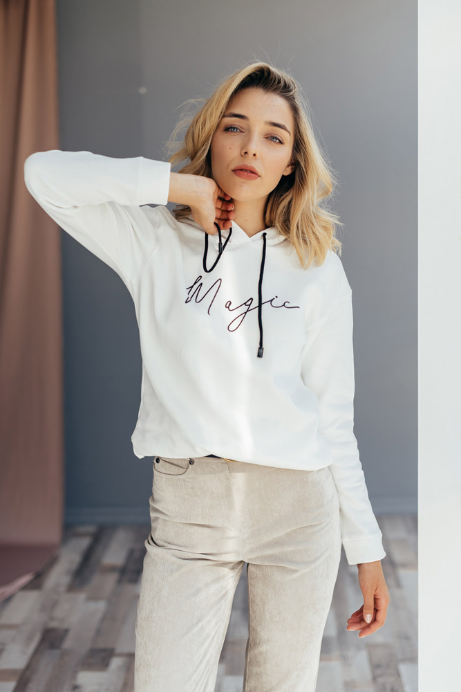 Купить белое женское худи - фото